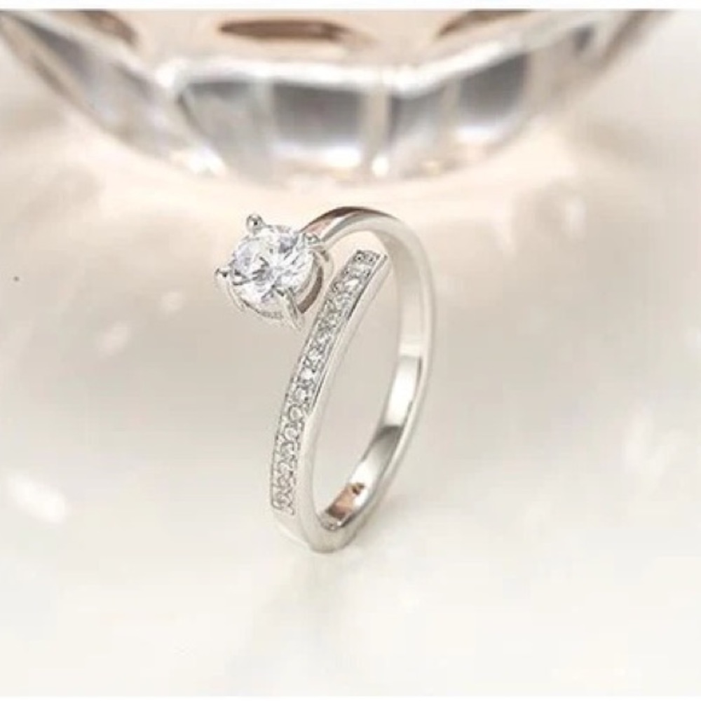 Sterling Silver Rhinestone Ring